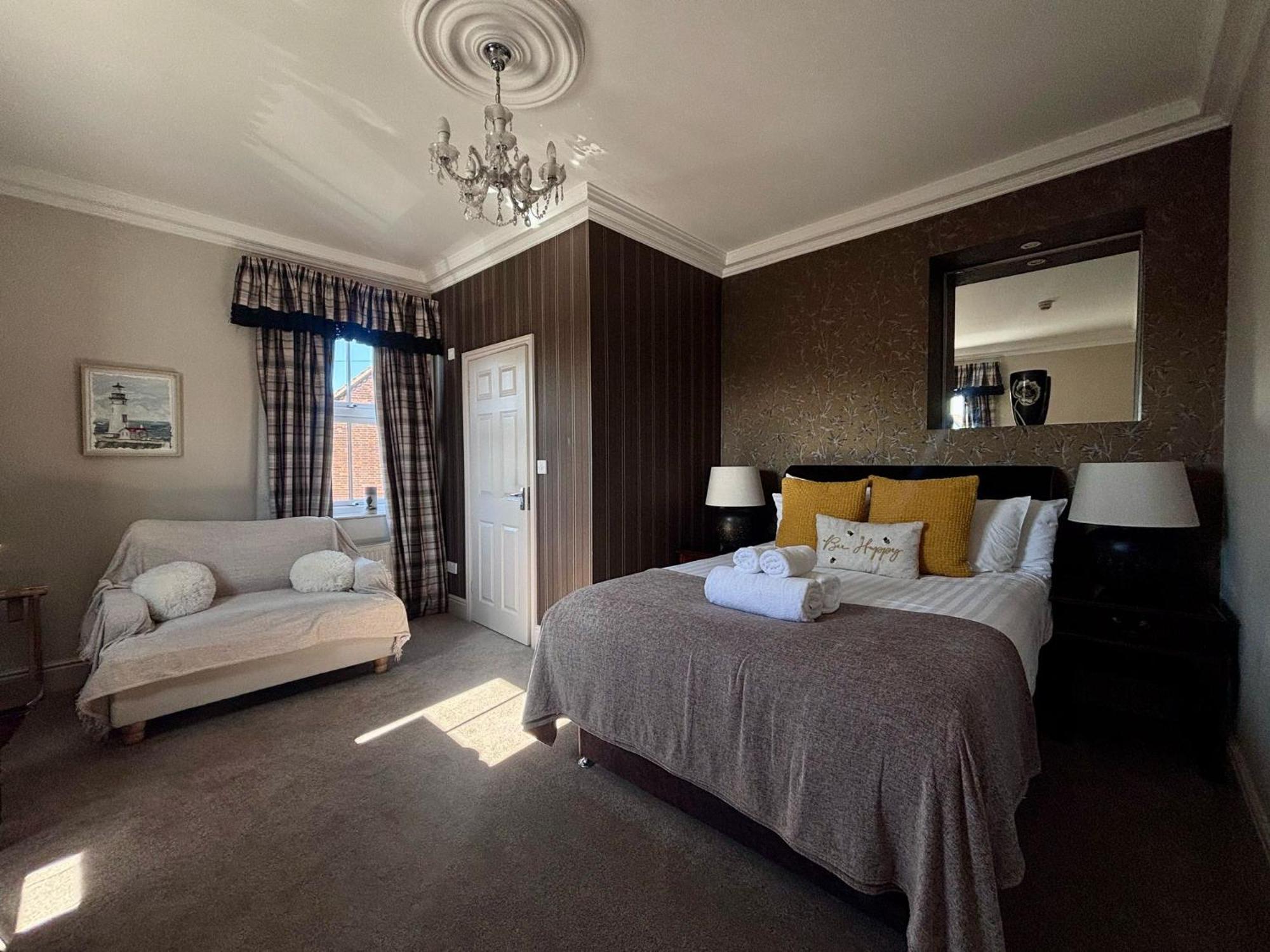 The Lodge King's Lynn Exterior photo